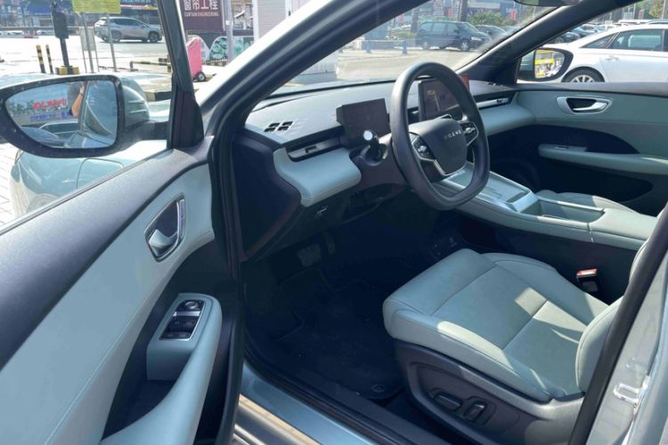 Used Roewe D6 2025 520km Luxury Edition Interior 9