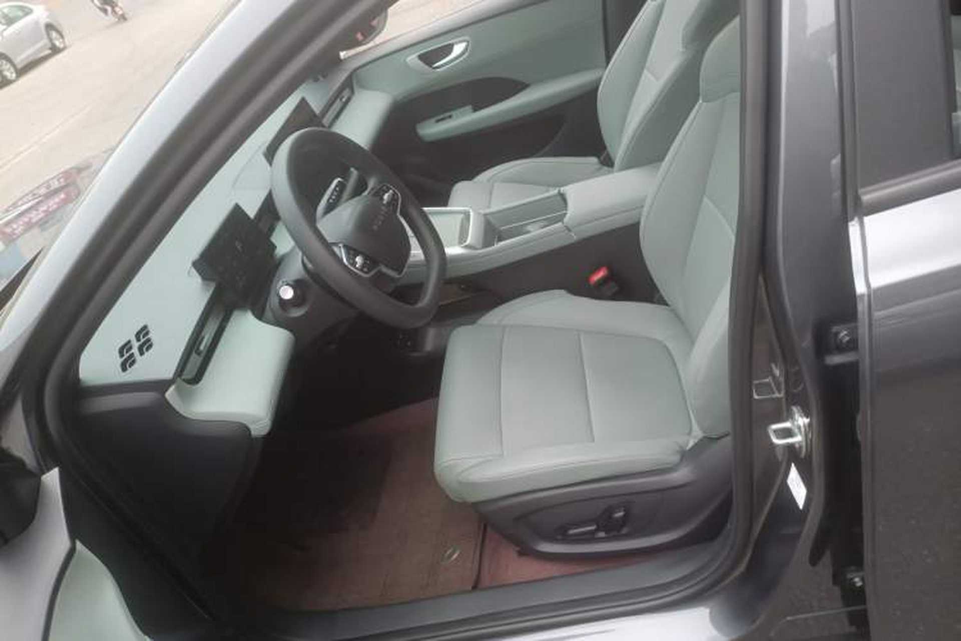 Used Roewe D6 2025 450km Deluxe Edition Left Front Seat