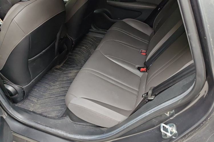Used Roewe D6 2025 450 km Premium Edition Left Rear Seat