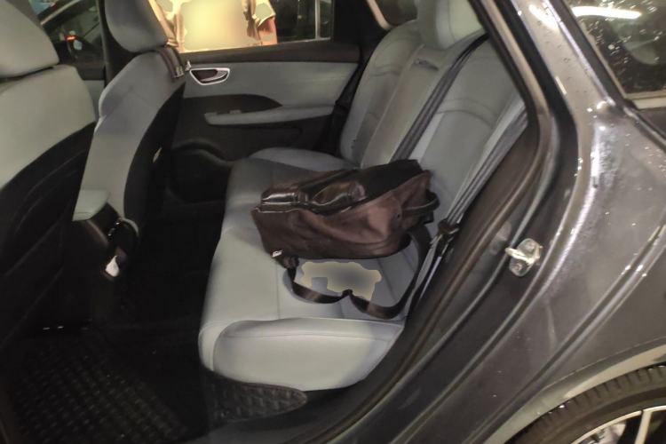 Used Roewe D6 2025 520km Luxury Edition Left Rear Seat