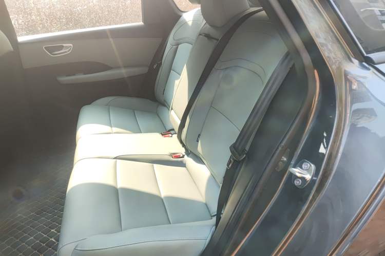 Used Roewe D6 2025 520km Comfort Edition Left Rear Seat