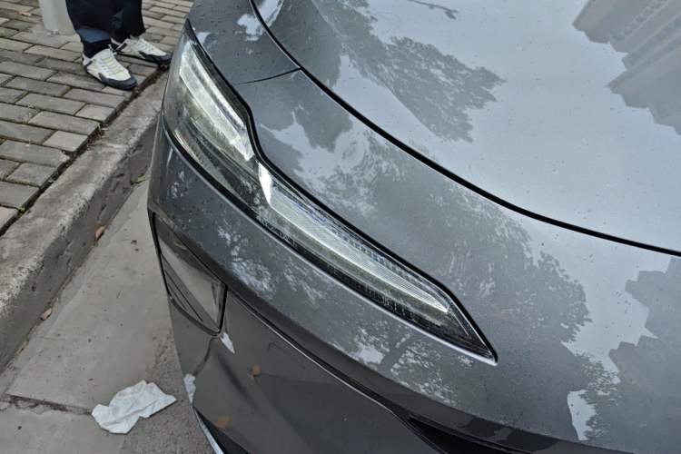 Used Roewe D6 2025 450 km Premium Edition Right Front Headlight