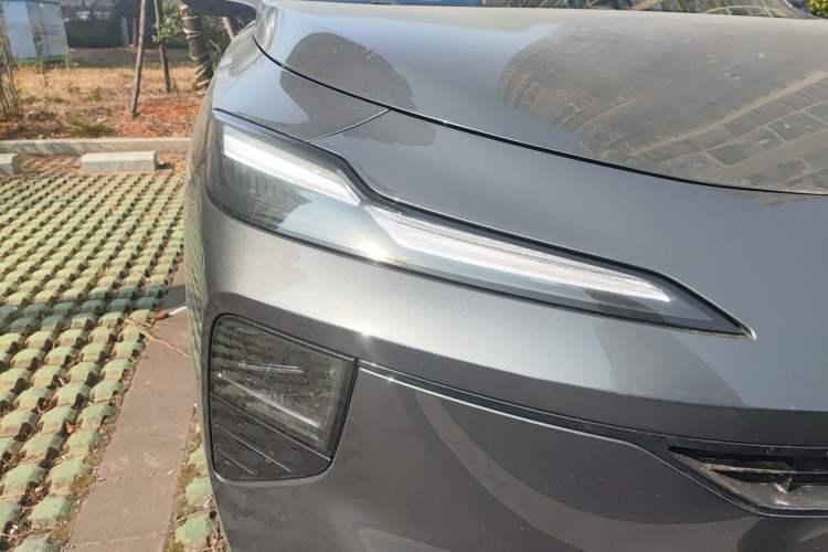 Used Roewe D6 2025 520km Comfort Edition Right Front Headlight