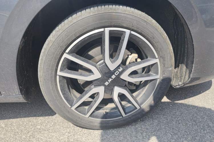 Used Roewe D6 2025 520km Luxury Edition Right Front Wheel Hub