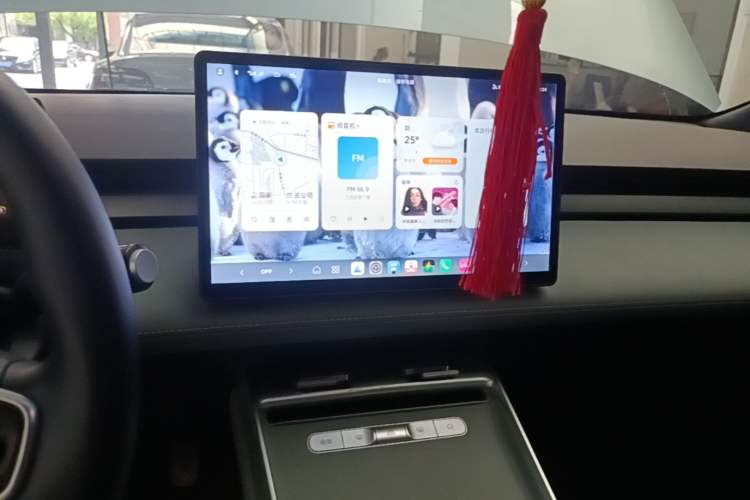 Used Roewe D6 2025 450km Deluxe Edition Audio And AC Panel