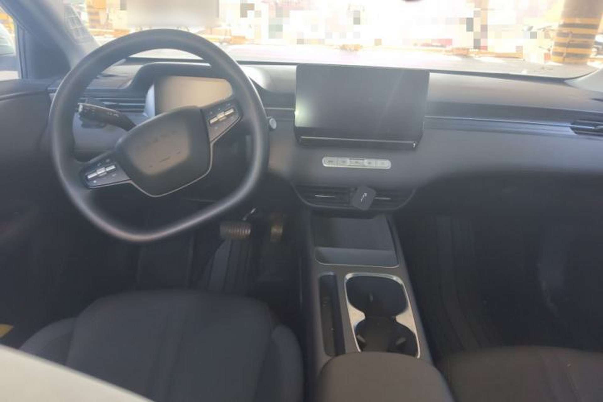 Used Roewe D6 2025 450 km Premium Edition Center Console