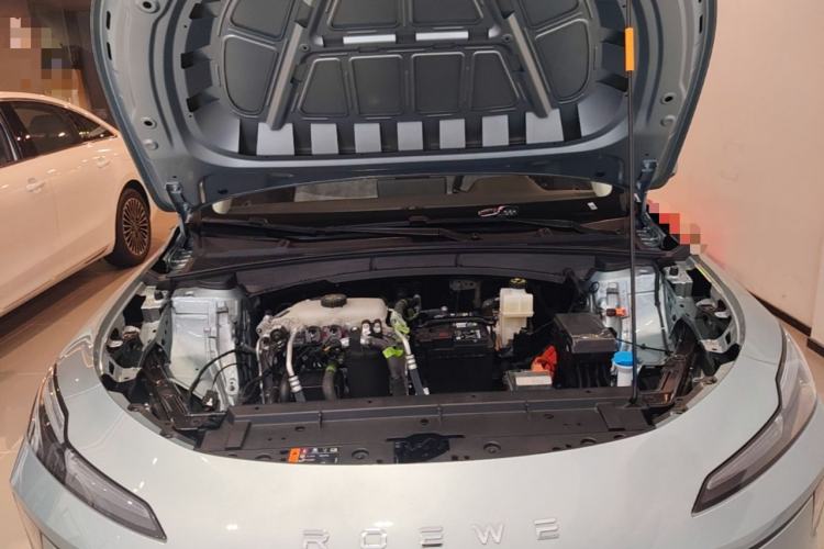 Used Roewe D6 2025 450 km Premium Edition Engine Bay