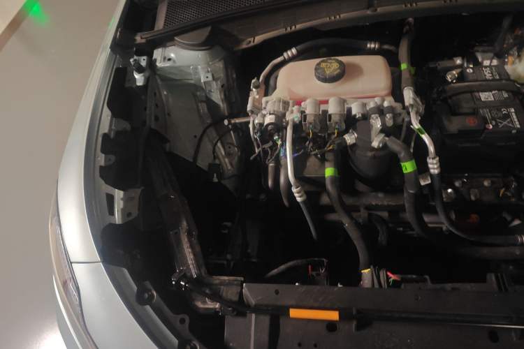Used Roewe D6 2025 450 km Premium Edition Engine Bay Right