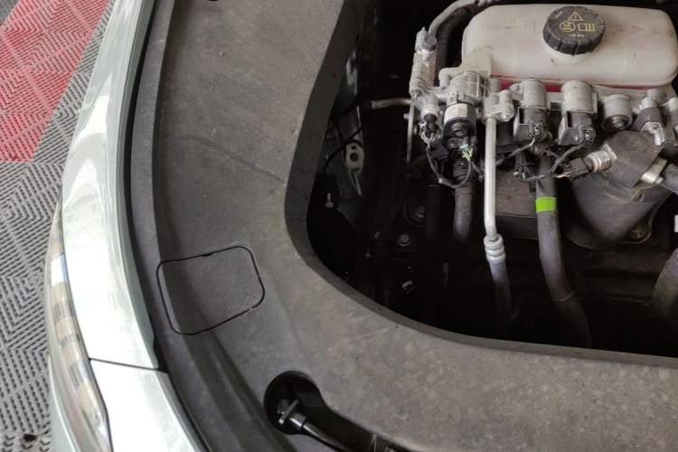 Used Roewe D6 2025 520km Smart Enjoyment Version Engine Bay Right