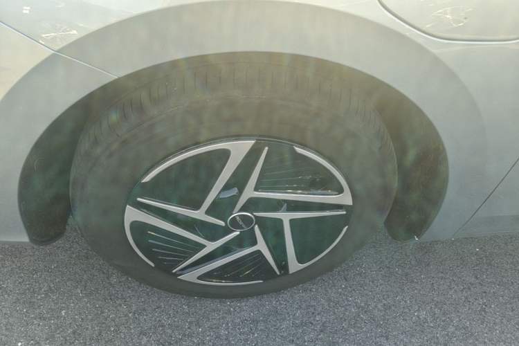 Used Roewe D6 2025 450 km Premium Edition Exterior 4