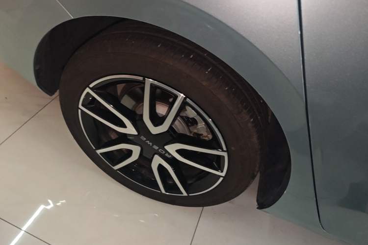 Used Roewe D6 2025 520km Smart Enjoyment Version Exterior 5