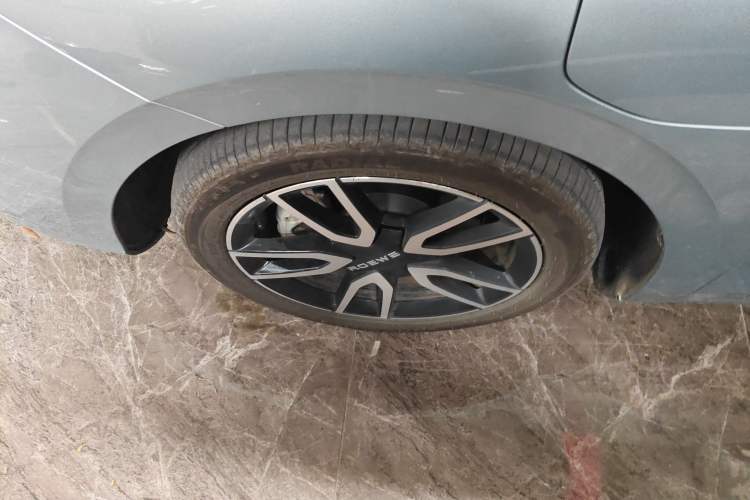 Used Roewe D6 2025 520km Smart Enjoyment Version Exterior 7