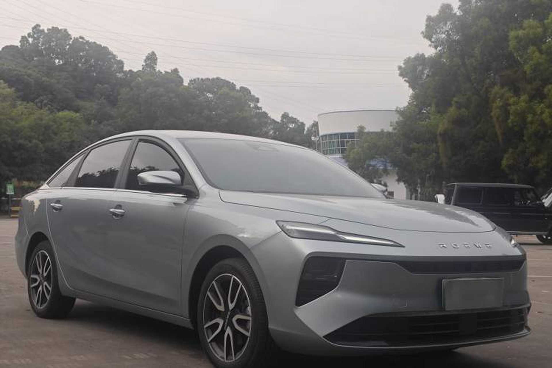 Used Roewe D6 2025 520km Luxury Edition Exterior 8