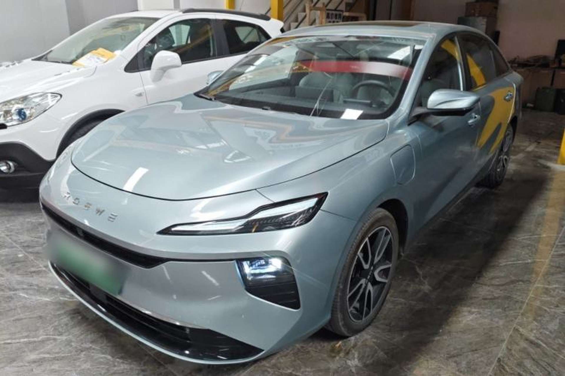Used Roewe D6 2025 520km Smart Enjoyment Version Front Left 45 Deg