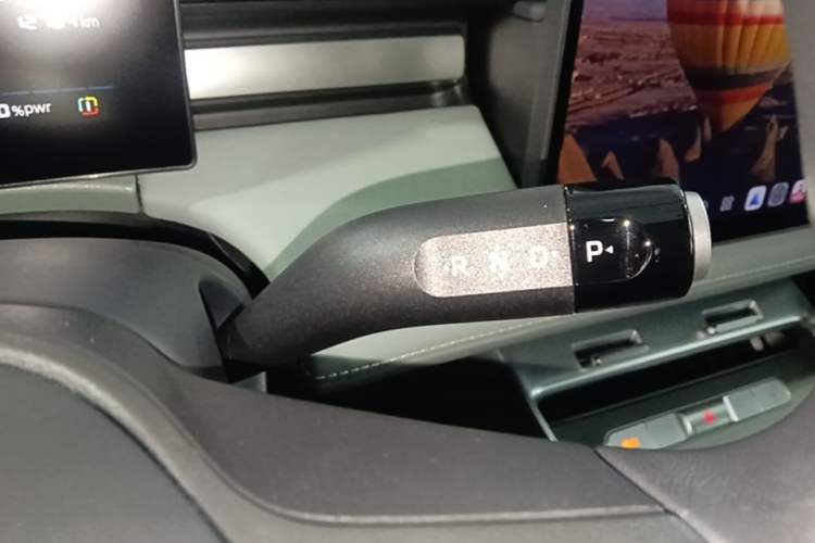 Used Roewe D6 2025 520km Smart Enjoyment Version Gear Lever