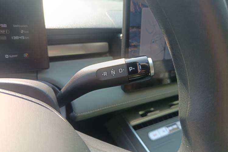 Used Roewe D6 2025 520km Smart Enjoyment Version Gear Lever