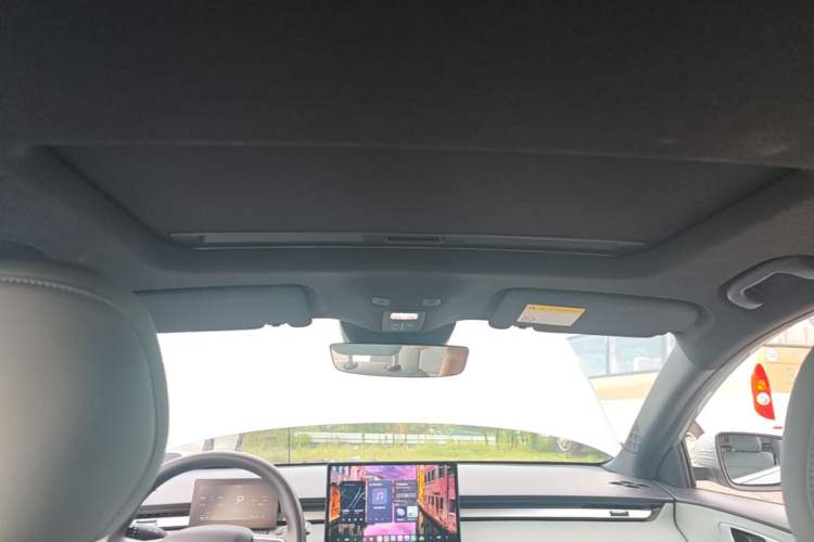 Used Roewe D6 2025 520km Smart Enjoyment Version Headliner
