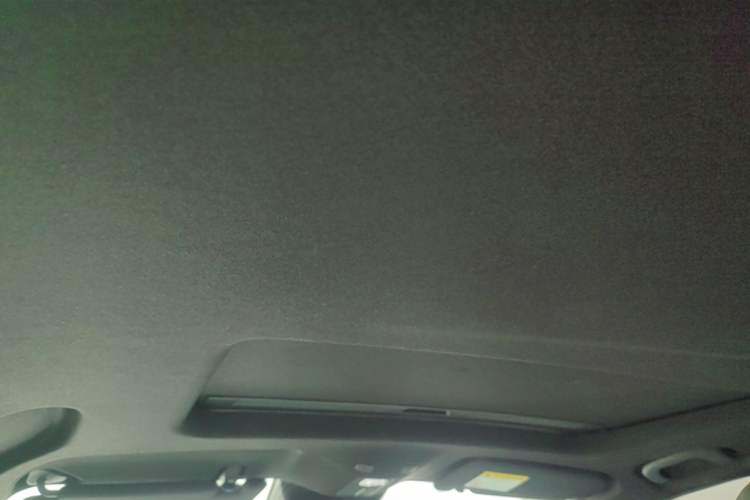 Used Roewe D6 2025 520km Smart Enjoyment Version Headliner