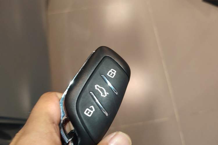 Used Roewe D6 2025 450 km Premium Edition Interior 1