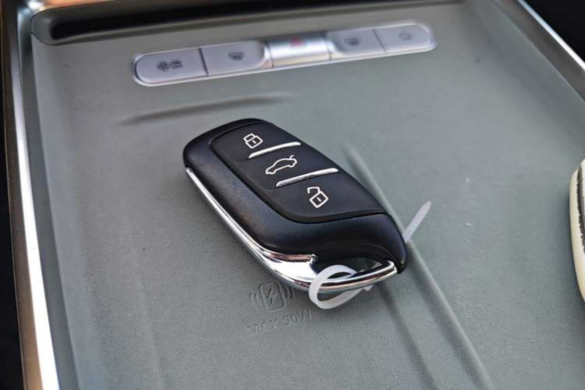 Used Roewe D6 2025 520km Smart Enjoyment Version Interior 1