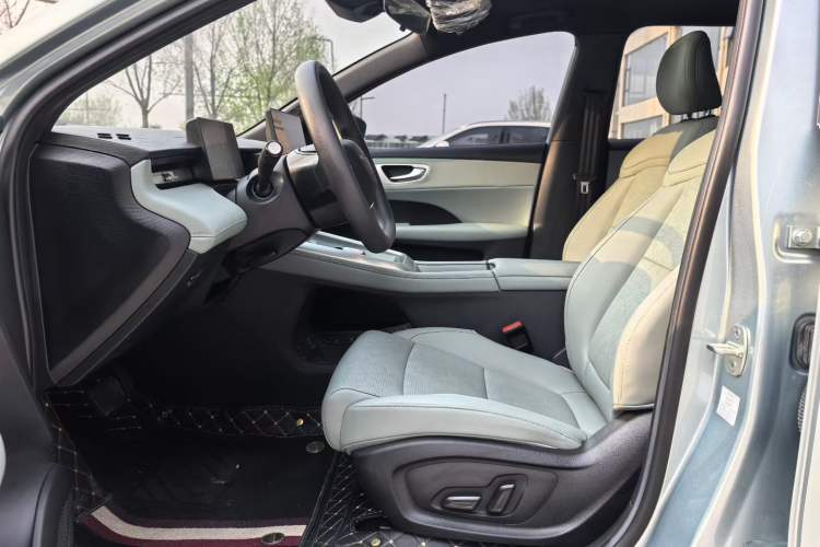 Used Roewe D6 2025 520km Smart Enjoyment Version Interior 2