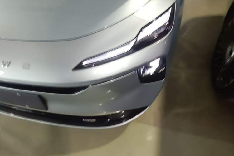 Used Roewe D6 2025 520km Smart Enjoyment Version Left Front Headlight