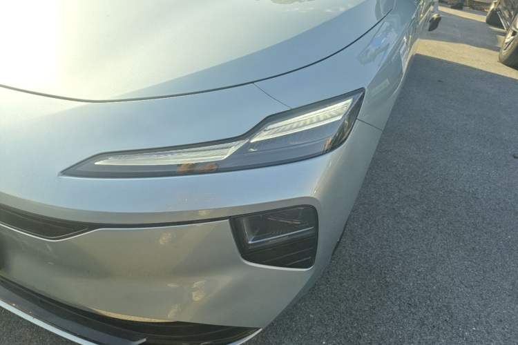 Used Roewe D6 2025 450 km Premium Edition Left Front Headlight