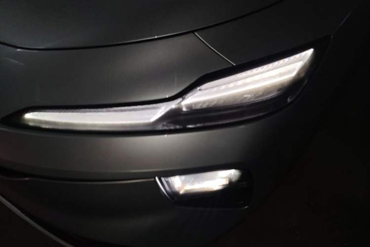 Used Roewe D6 2025 450 km Premium Edition Left Front Headlight