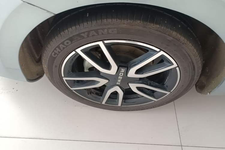 Used Roewe D6 2025 450km Deluxe Edition Left Front Wheel Hub