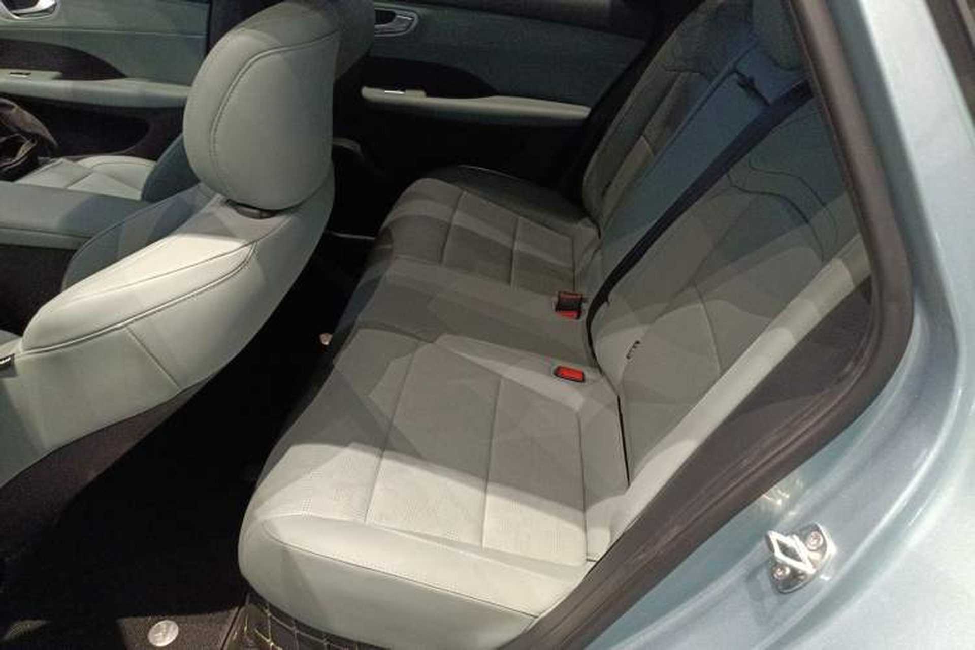 Used Roewe D6 2025 520km Smart Enjoyment Version Left Rear Seat