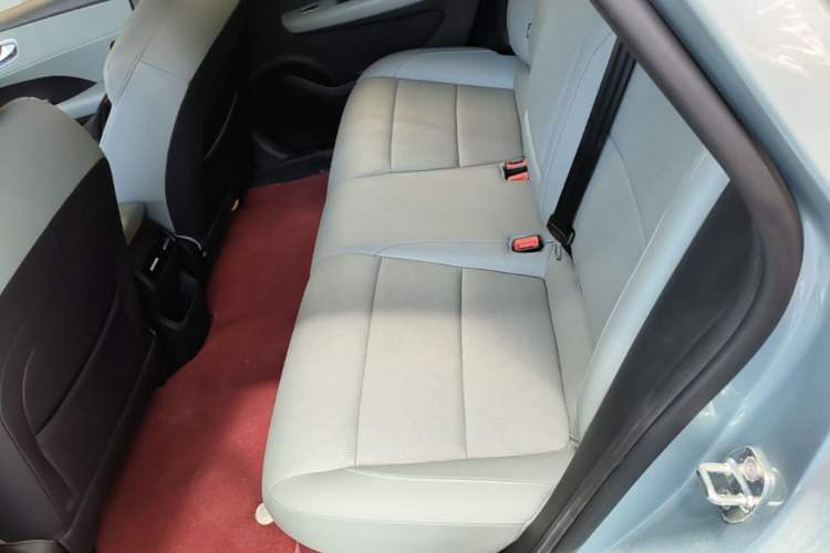 Used Roewe D6 2025 520km Smart Enjoyment Version Left Rear Seat