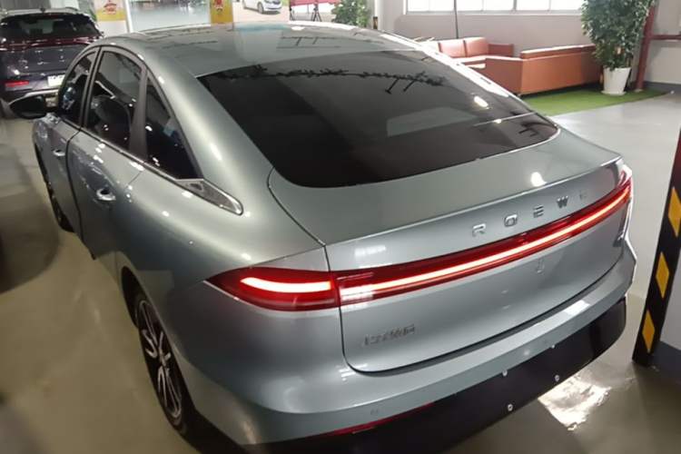 Used Roewe D6 2025 520km Smart Enjoyment Version Rear Left 45 Deg