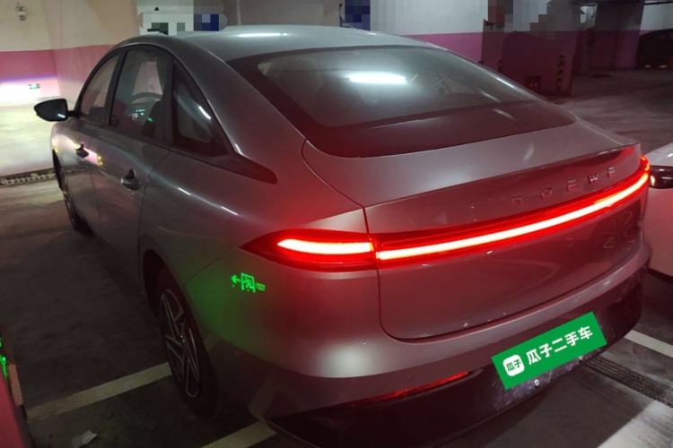Used Roewe D6 2025 450 km Premium Edition Rear Left 45 Deg