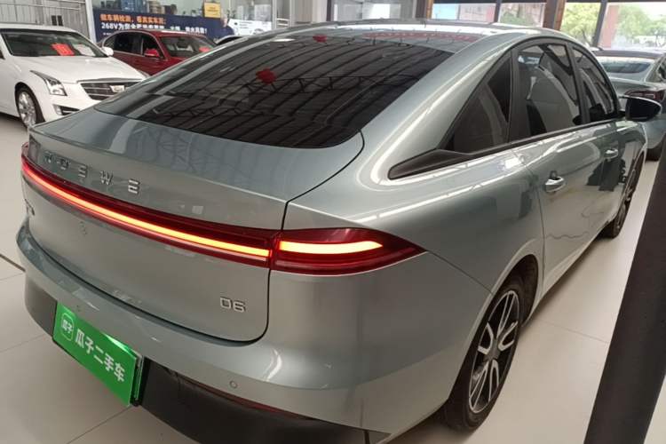 Used Roewe D6 2025 450km Deluxe Edition Rear Right 45 Deg