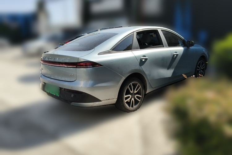 Used Roewe D6 2025 450km Deluxe Edition Rear Right 45 Deg