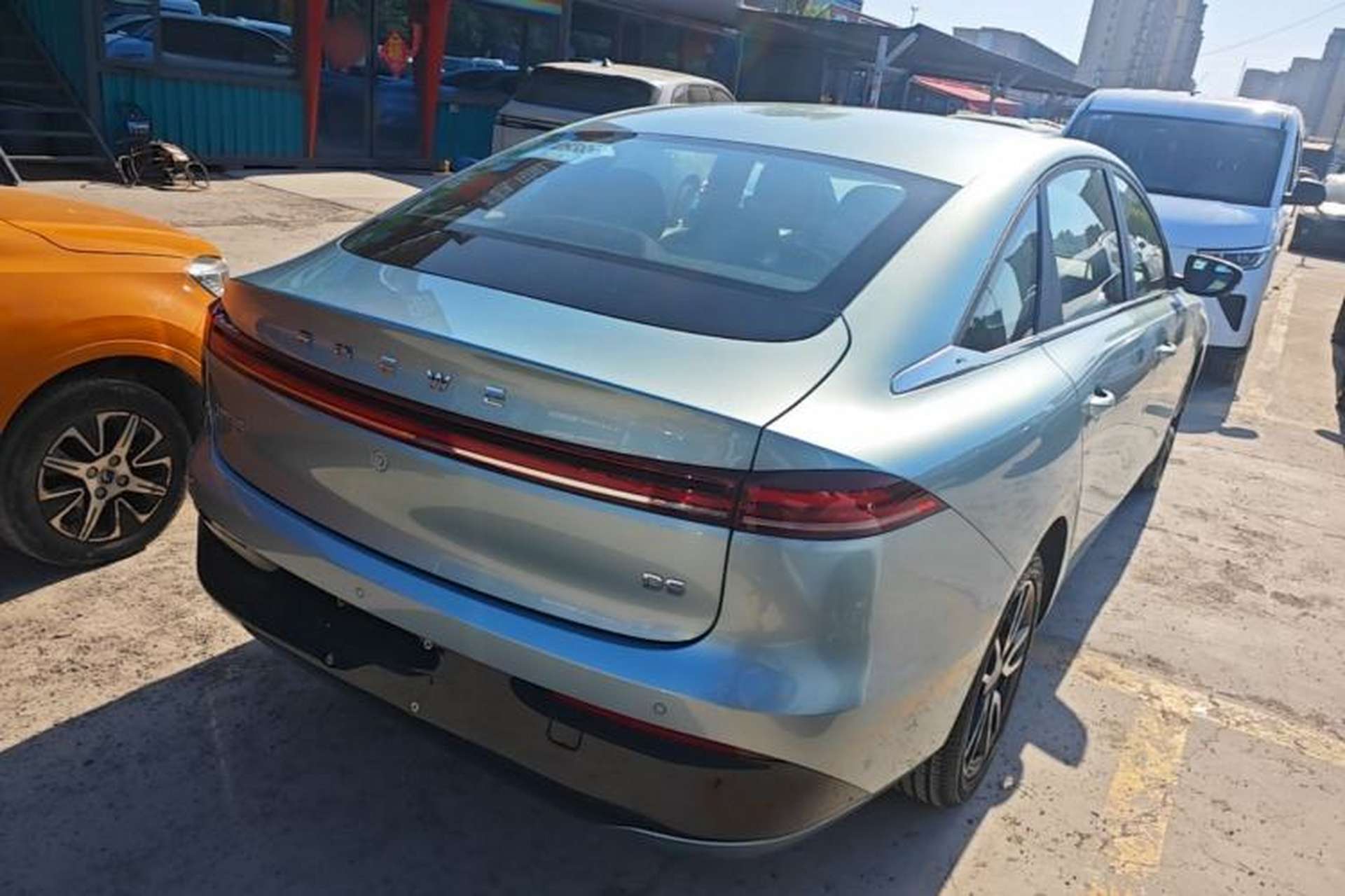 Used Roewe D6 2025 520km Smart Enjoyment Version Rear Right 45 Deg