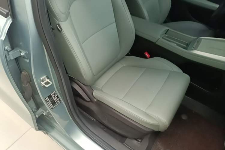 Used Roewe D6 2025 450km Deluxe Edition Right Front Seat