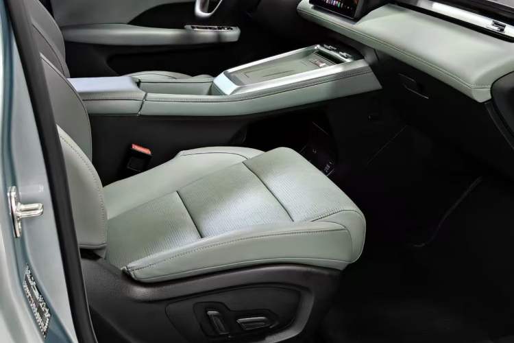 Used Roewe D6 2025 520km Smart Enjoyment Version Right Front Seat