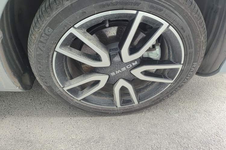 Used Roewe D6 2025 520km Smart Enjoyment Version Right Front Wheel Hub