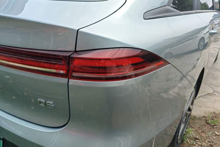 Used Roewe D6 2025 450 km Premium Edition Right Rear Taillight