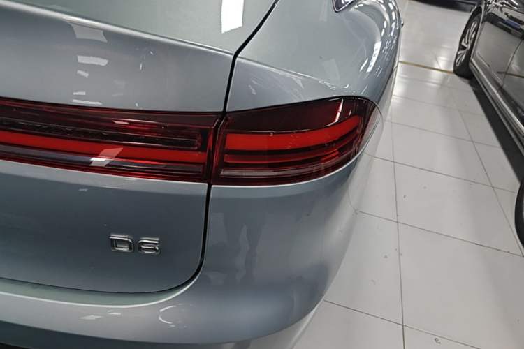 Used Roewe D6 2025 520km Smart Enjoyment Version Right Rear Taillight