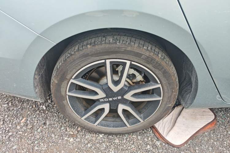 Used Roewe D6 2025 520km Smart Enjoyment Version Right Rear Wheel Hub
