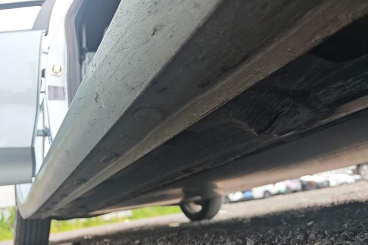 Used Roewe D6 2025 520km Smart Enjoyment Version Right Side Sill