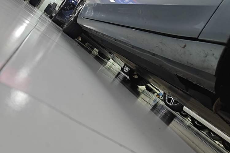 Used Roewe D6 2025 520km Smart Enjoyment Version Right Side Sill