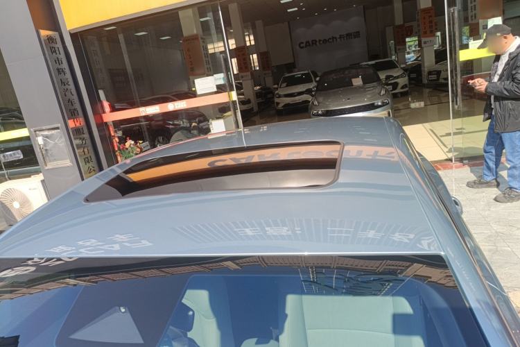 Used Roewe D6 2025 520km Smart Enjoyment Version Roof
