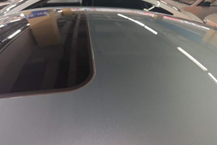 Used Roewe D6 2025 520km Smart Enjoyment Version Roof