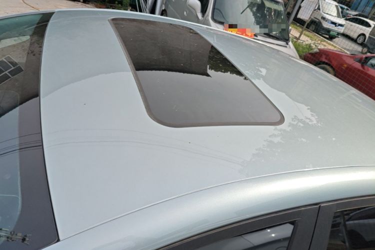 Used Roewe D6 2025 450 km Premium Edition Roof