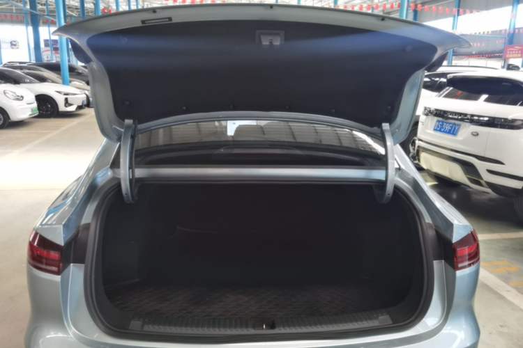 Used Roewe D6 2025 520km Smart Enjoyment Version Trunk