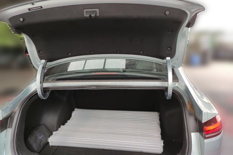 Used Roewe D6 2025 520km Smart Enjoyment Version Trunk