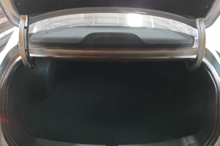 Used Roewe D6 2025 520km Smart Enjoyment Version Trunk